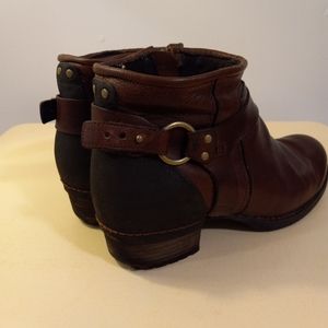 Merrell leather ankle boots